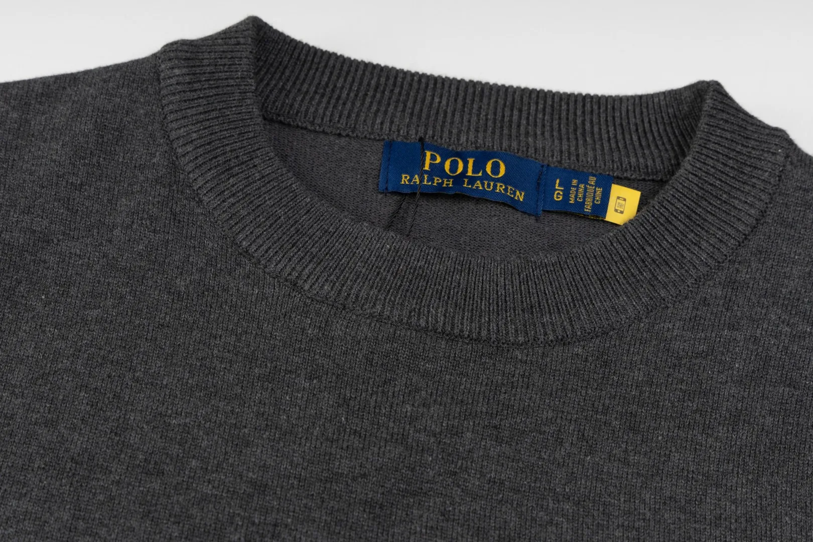 P206 #R80 Ralph Lauren Knitted Pony Embroidered Round Neck Pullover Sweater Official Website Synchronized Same Style for Men and Women Sizes: S-XL Color: White Blue Khaki Army Green Dark Gray Gray Navy Red Label Navy Blue White Label Black White Label Black Red Label Classic Cotton Yarn 100% White Cotton High Quality Goods Classic styles have always been popular! The workmanship details are very good! The simple round neck pullover sweater is always the standard, with classic brand embroidery on the chest! All major stars have the same style! Best for couples. High quality goods! Xinjiang cotton micro-elastic and smooth fabric has excellent quality. Pure cotton is soft and skin-friendly. Size: S M L
